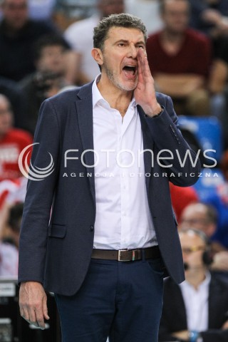  07.10.2017 RZESZOW<br />SIATKOWKA PLUSLIGA 2017/2018 MEN VOLLEYBALL POLAND POLISH PLUS LIGA LEAGUE SEASON 2017/2018<br />MECZ ASSECO RESOVIA RZESZOW - ZAKSA KEDZIERZYN KOZLE <br />N/Z ANDREA GARDINI - I TRENER ( HEAD COACH ) SYLWETKA <br /> 