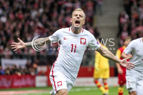 08.10.2017 WARSZAWA STADION NARODOWY <br />PILKA NOZNA REPREZENTACJA KWALIFIKACJE DO MISTRZOSTW SWIATA ROSJA 2018<br />Football European Qualifiers Fifa World Cup Russia 2018<br />MECZ POLSKA - CZARNOGORA ( Poland - Montenegro )<br />N/Z KAMIL GROSICKI RADOSC EMOCJE BRAMKA GOL NA 2:0 SYLWETKA <br /> 