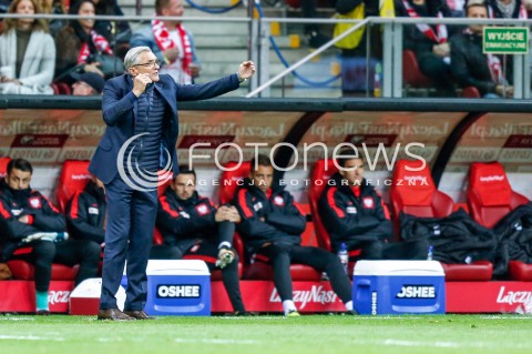  08.10.2017 WARSZAWA STADION NARODOWY <br />PILKA NOZNA REPREZENTACJA KWALIFIKACJE DO MISTRZOSTW SWIATA ROSJA 2018<br />Football European Qualifiers Fifa World Cup Russia 2018<br />MECZ POLSKA - CZARNOGORA ( Poland - Montenegro )<br />N/Z ADAM NAWALKA - I TRENER ( HEAD COACH ) SYLWETKA <br /> 