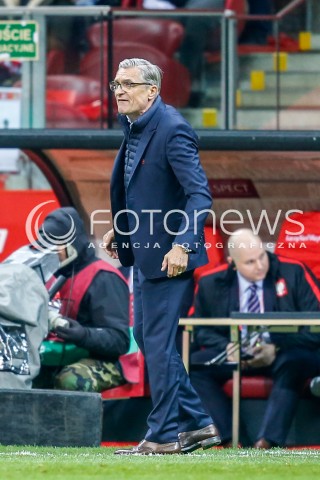  08.10.2017 WARSZAWA STADION NARODOWY <br />PILKA NOZNA REPREZENTACJA KWALIFIKACJE DO MISTRZOSTW SWIATA ROSJA 2018<br />Football European Qualifiers Fifa World Cup Russia 2018<br />MECZ POLSKA - CZARNOGORA ( Poland - Montenegro )<br />N/Z ADAM NAWALKA - I TRENER ( HEAD COACH ) SYLWETKA <br /> 