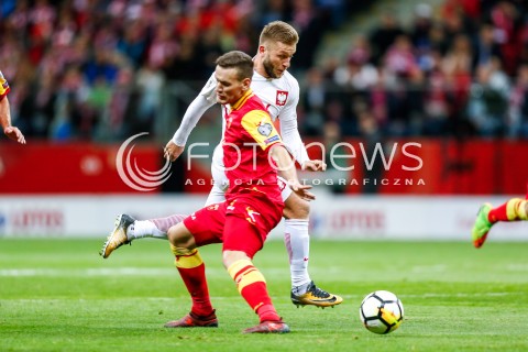  08.10.2017 WARSZAWA STADION NARODOWY <br />PILKA NOZNA REPREZENTACJA KWALIFIKACJE DO MISTRZOSTW SWIATA ROSJA 2018<br />Football European Qualifiers Fifa World Cup Russia 2018<br />MECZ POLSKA - CZARNOGORA ( Poland - Montenegro )<br />N/Z JAKUB BLASZCZYKOWSKI NEMANJA MIJUSKOVIC <br /> 