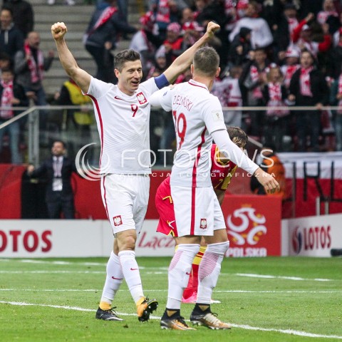  08.10.2017 WARSZAWA STADION NARODOWY <br />
PILKA NOZNA REPREZENTACJA KWALIFIKACJE DO MISTRZOSTW SWIATA ROSJA 2018<br />
Football European Qualifiers Fifa World Cup Russia 2018<br />
MECZ POLSKA - CZARNOGORA ( Poland - Montenegro )<br />
N/Z RADOSC BRAMKA GOL NA 4:2 ROBERT LEWANDOWSKI PIOTR ZIELINSKI <br />
 