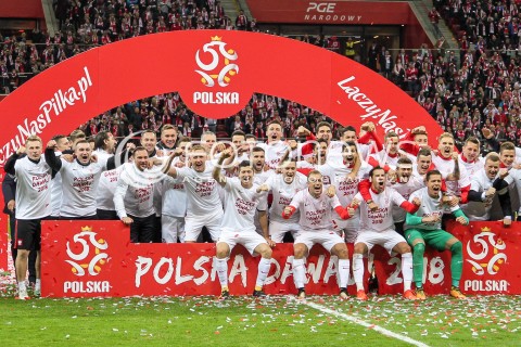  08.10.2017 WARSZAWA STADION NARODOWY <br />
PILKA NOZNA REPREZENTACJA KWALIFIKACJE DO MISTRZOSTW SWIATA ROSJA 2018<br />
Football European Qualifiers Fifa World Cup Russia 2018<br />
MECZ POLSKA - CZARNOGORA ( Poland - Montenegro )<br />
N/Z AWANS WYGRANA ZWYCIESTWO RADOSC EMOCJE ZAWODNICY ZDJECIE GRUPOWE GRUPOWKA ROBERT LEWANDOWSKI WOJCIECH SZCZESNY GRZEGORZ KRYCHOWIAK KAMIL GLIK KAMIL GROSICKI<br />
 