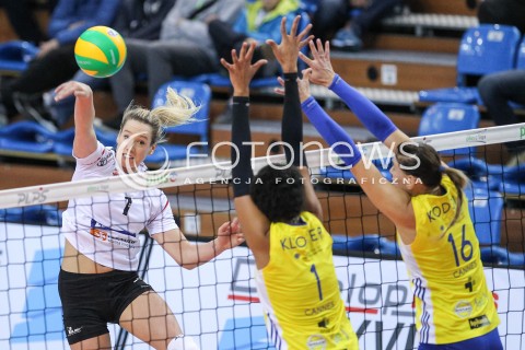  08.10.2017 RZESZOW <br />SIATKOWKA KOBIET SEZON 2017/2018 <br />V MIEDZYNARODOWY TURNIEJ O PUCHAR FIRMY DEVELOPRES<br />MECZ RC CANNES ? DEVELOPRES SKYRES RZESZOW <br />N/Z HELENE ROUSSEAUX <br /> 