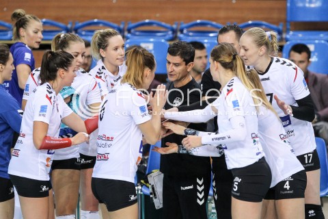  08.10.2017 RZESZOW <br />SIATKOWKA KOBIET SEZON 2017/2018 <br />V MIEDZYNARODOWY TURNIEJ O PUCHAR FIRMY DEVELOPRES<br />MECZ RC CANNES ? DEVELOPRES SKYRES RZESZOW <br />N/Z LORENZO MICELLI - I TRENER HEAD COACH <br /> 
