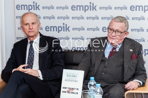  09.10.2017 WARSZAWA<br />PREMIERA KSIAZKI NOWY PRAGMATYZM KONTRA NOWY NACJONALIZM <br />N/Z GRZEGORZ WITOLD KOLODKO ANDRZEJ KRZYSZTOF KOZMINSKI<br /> 