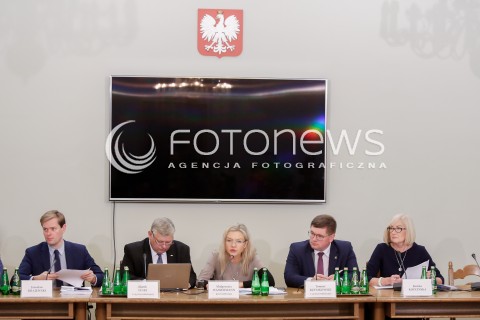 11.10.2017 WARSZAWA SEJM<br />KOMISJA SLEDCZA GRUPY AMBER GOLD<br />N/Z MAREK SUSKI MALGORZATA WASSERMANN TOMASZ RZYMKOWSKI JOANNA KOPCINSKA JAROSLAW KRAJEWSKI<br /> 