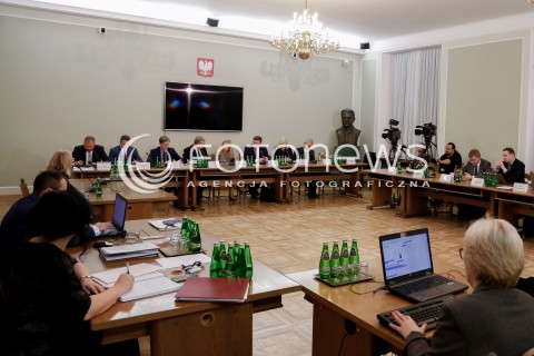  11.10.2017 WARSZAWA SEJM<br />KOMISJA SLEDCZA GRUPY AMBER GOLD<br />N/Z MAREK SUSKI MALGORZATA WASSERMANN TOMASZ RZYMKOWSKI JOANNA KOPCINSKA JAROSLAW KRAJEWSKI<br /> 