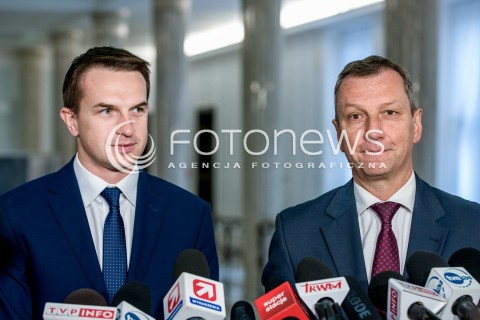  11.10.2017 WARSZAWA SEJM<br />POSIEDZENIE SEJMU<br />N/Z ANDRZEJ HALICKI ADAM SZLAPKA<br /> 