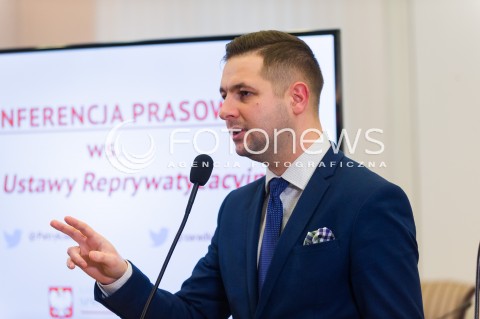  11.10.2017 WARSZAWA<br />KONFERENCJA PRASOWA PATRYKA JAKIEGO W SPRAWIE USTAWY REPRYWATYZACYJNEJ<br />N/Z WICEMINISTER SPRAWIEDLIWOSCI PATRYK JAKI<br /> 