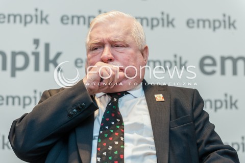  12.10.2017 WARSZAWA<br />PREMIERA KSIAZKI JA Z LECHEM WALESA ROZMAWIAJA ANDRZEJ BODNAR CEZARY LAZAREWICZ<br />N/Z LECH WALESA<br /> 
