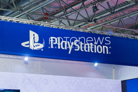  13.10.2017 WARSZAWA<br />T MOBILE WARSAW GAMES WEEK<br />N/Z LOGO NAPIS PLAYSTADION<br /> 