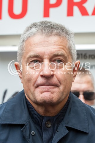  14.10.2017 WARSZAWA<br />PROTEST REZYDENTOW POD KPRM<br />N/Z WLADYSLAW FRASYNIUK<br /> 