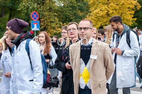  14.10.2017 WARSZAWA<br />PROTEST REZYDENTOW POD KPRM<br />N/Z MICHAL SZCZERBA<br /> 