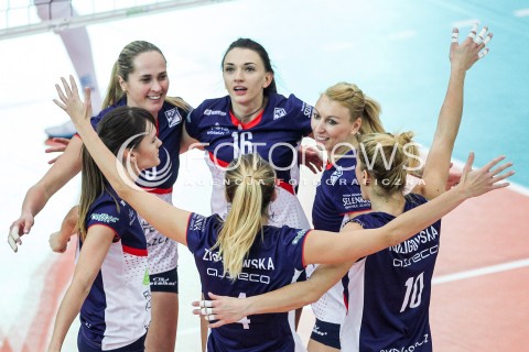  14.10.2017 RZESZOW <br />SIATKOWKA LIGA SIATKOWKI KOBIET LSK 2017/2018 WOMEN VOLLEYBALL POLAND POLISH LEAGUE <br />MECZ DEVELOPRES SKYRES RZESZOW - KS PALAC BYDGOSZCZ <br />N/Z SANDRA SZCZYGIOL NATALIA MISIUNA RADOSC  EMOCJE <br /> 