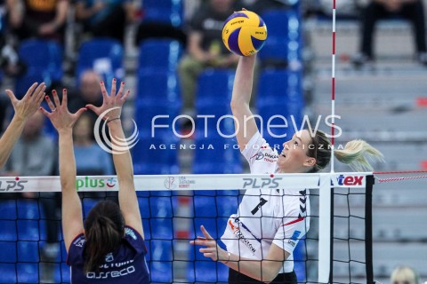  14.10.2017 RZESZOW <br />SIATKOWKA LIGA SIATKOWKI KOBIET LSK 2017/2018 WOMEN VOLLEYBALL POLAND POLISH LEAGUE <br />MECZ DEVELOPRES SKYRES RZESZOW - KS PALAC BYDGOSZCZ <br />N/Z HELENE ROUSSEAUX <br /> 