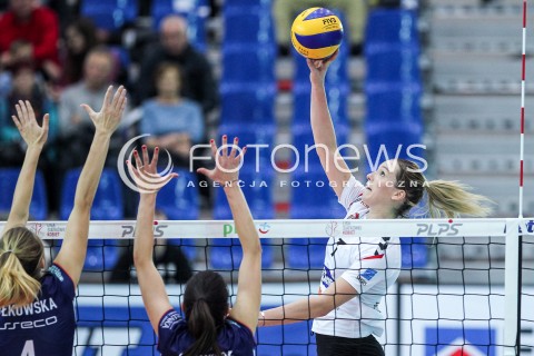  14.10.2017 RZESZOW <br />SIATKOWKA LIGA SIATKOWKI KOBIET LSK 2017/2018 WOMEN VOLLEYBALL POLAND POLISH LEAGUE <br />MECZ DEVELOPRES SKYRES RZESZOW - KS PALAC BYDGOSZCZ <br />N/Z HELENE ROUSSEAUX <br /> 