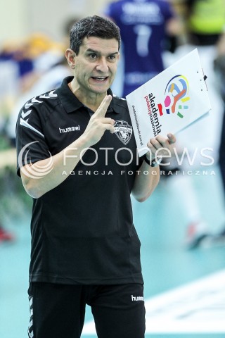 14.10.2017 RZESZOW <br />SIATKOWKA LIGA SIATKOWKI KOBIET LSK 2017/2018 WOMEN VOLLEYBALL POLAND POLISH LEAGUE <br />MECZ DEVELOPRES SKYRES RZESZOW - KS PALAC BYDGOSZCZ <br />N/Z LORENZO MICELLI - I TRENER ( HEAD COACH ) SYLWETKA <br /> 