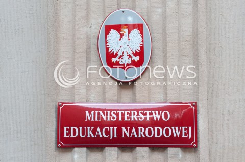  18.10.2017 WARSZAWA<br />KONFERENCJA UCZEN ZE SPECJALNYMI POTRZEBAMI EDUKACYJNYMI<br />N/Z TABLICA INFORMACYJNA MINISTERSTWO EDUKACJI NARODOWEJ MEN GODLO<br /> 