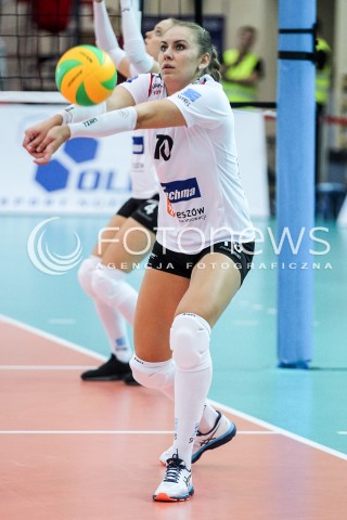  21.10.2017 RZESZOW POLAND<br />SIATKOWKA LIGA MISTRZYN <br />2018 CEV VOLLEYBALL CHAMPIONS LEAGUE - WOMEN <br />MECZ DEVELOPRES SKYRES RZESZOW - HAPOEL KFAR SABA <br />N/Z ADELA HELIC SYLWETKA <br /> 