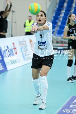  21.10.2017 RZESZOW POLAND<br />SIATKOWKA LIGA MISTRZYN <br />2018 CEV VOLLEYBALL CHAMPIONS LEAGUE - WOMEN <br />MECZ DEVELOPRES SKYRES RZESZOW - HAPOEL KFAR SABA <br />N/Z KATARZYNA ZABINSKA SYLWETKA <br /> 