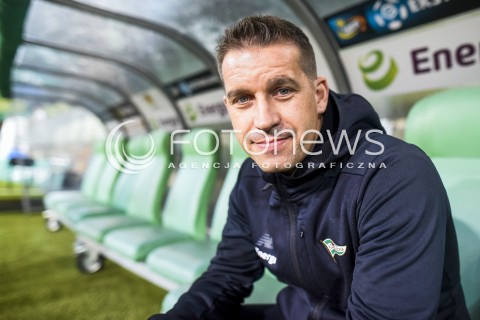  21.10.2017 GDANSK <br />PILKA NOZNA - EKSTRAKLASA SEZON 2017/2018<br />MECZ LECHIA GDANSK - LECH POZNAN<br />N/Z ADAM OWEN<br /> 