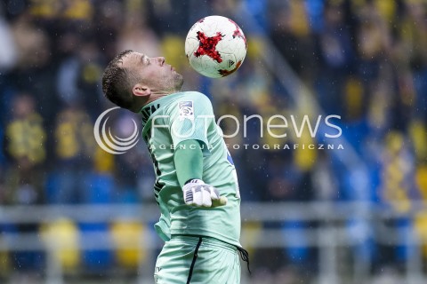  22.10.2017 GDYNIA <br />PILKA NOZNA - EKSTRAKLASA SEZON 2017/2018<br />MECZ ARKA GDYNIA - JAGIELLONIA BIALYSTOK<br />N/Z MARIAN KELEMEN<br /> 