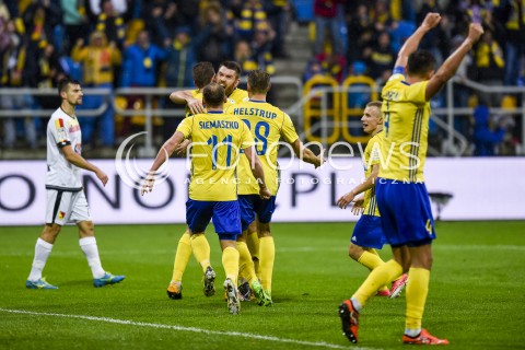  22.10.2017 GDYNIA <br />PILKA NOZNA - EKSTRAKLASA SEZON 2017/2018<br />MECZ ARKA GDYNIA - JAGIELLONIA BIALYSTOK<br />N/Z ARKA GDYNIA GOL RADOSC BRAMKA RAFAL SIEMASZKO<br /> 