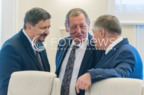  24.10.2017 WARSZAWA<br />POSIEDZENIE RADY MINISTROW<br />N/Z JAN SZYSZKO KRZYSZTOF JURGIEL<br /> 