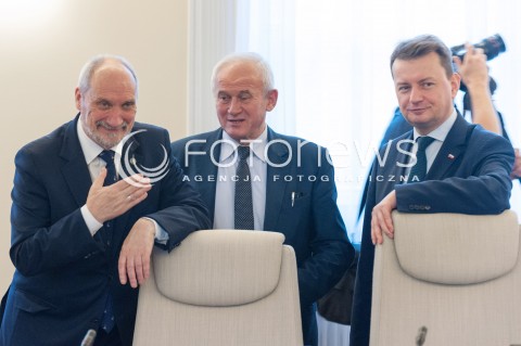  24.10.2017 WARSZAWA<br />POSIEDZENIE RADY MINISTROW<br />N/Z ANTONI MACIEREWICZ MARIUSZ BLASZCZAK KRZYSZTOF TCHORZEWSKI<br /> 