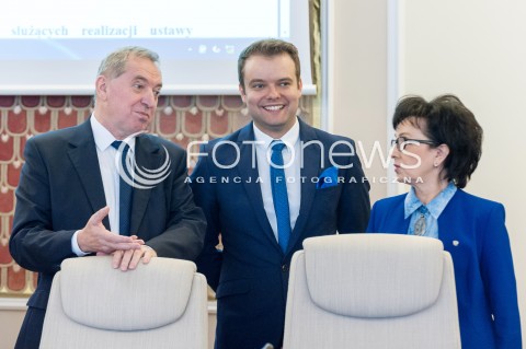  24.10.2017 WARSZAWA<br />POSIEDZENIE RADY MINISTROW<br />N/Z RAFAL BOCHENEK ELZBIETA WITEK HENRYK KOWALCZYK<br /> 