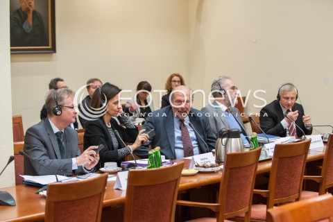  25.10.2017 WARSZAWA<br />KOMISJA WENECKA W SEJMIE RP<br />N/Z KATERINA SIMACKOWA JOHAN HIRSCHFELDT KOMISJA WENECKA<br /> 