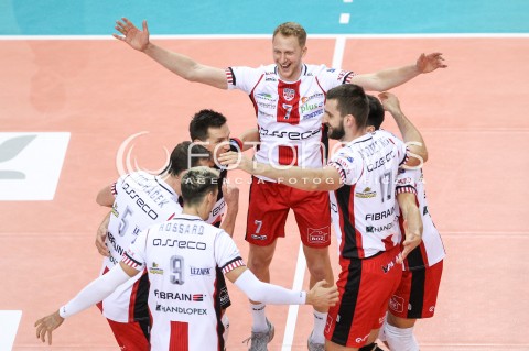  28.10.2017 RZESZOW <br />SIATKOWKA PLUS LIGA 2017/2018 MEN VOLLEYBALL POLAND POLISH PLUSLIGA LEAGUE SEASON 2017/18 <br />MECZ ASSECO RESOVIA RZESZOW - TREFL GDANSK <br />N/Z JAKUB JAROSZ MARCIN MOZDZONEK PAWEL RUSEK RADOSC EMOCJE <br /> 