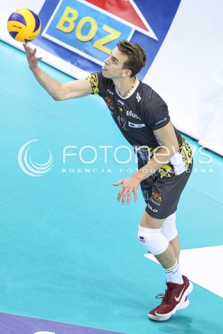  28.10.2017 RZESZOW <br />SIATKOWKA PLUS LIGA 2017/2018 MEN VOLLEYBALL POLAND POLISH PLUSLIGA LEAGUE SEASON 2017/18 <br />MECZ ASSECO RESOVIA RZESZOW - TREFL GDANSK <br />N/Z ARTUR SZALPUK SYLWETKA <br /> 