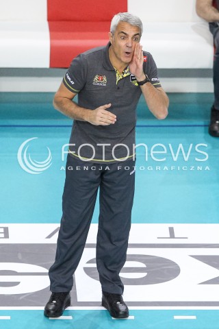  28.10.2017 RZESZOW <br />SIATKOWKA PLUS LIGA 2017/2018 MEN VOLLEYBALL POLAND POLISH PLUSLIGA LEAGUE SEASON 2017/18 <br />MECZ ASSECO RESOVIA RZESZOW - TREFL GDANSK <br />N/Z ANDREA ANASTASI - I TRENER ( HEAD COACH ) SYLWETKA <br /> 