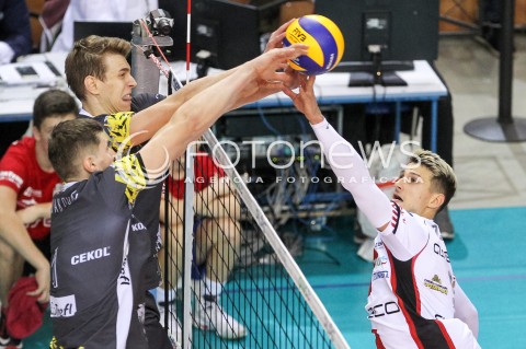  28.10.2017 RZESZOW <br />SIATKOWKA PLUS LIGA 2017/2018 MEN VOLLEYBALL POLAND POLISH PLUSLIGA LEAGUE SEASON 2017/18 <br />MECZ ASSECO RESOVIA RZESZOW - TREFL GDANSK <br />N/Z THIBAULT ROSSARD ARTUR SZALPUK PIOTR NOWAKOWSKI <br /> 