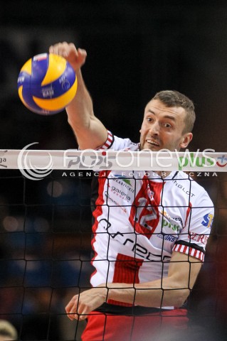  28.10.2017 RZESZOW <br />SIATKOWKA PLUS LIGA 2017/2018 MEN VOLLEYBALL POLAND POLISH PLUSLIGA LEAGUE SEASON 2017/18 <br />MECZ ASSECO RESOVIA RZESZOW - TREFL GDANSK <br />N/Z LUKASZ PERLOWSKI SYLWETKA ATAK <br /> 