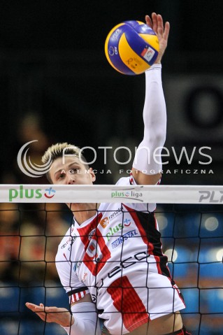  28.10.2017 RZESZOW <br />SIATKOWKA PLUS LIGA 2017/2018 MEN VOLLEYBALL POLAND POLISH PLUSLIGA LEAGUE SEASON 2017/18 <br />MECZ ASSECO RESOVIA RZESZOW - TREFL GDANSK <br />N/Z THIBAULT ROSSARD SYLWETKA ATAK <br /> 