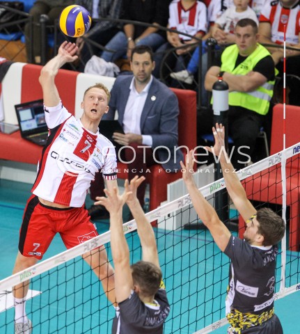  28.10.2017 RZESZOW <br />SIATKOWKA PLUS LIGA 2017/2018 MEN VOLLEYBALL POLAND POLISH PLUSLIGA LEAGUE SEASON 2017/18 <br />MECZ ASSECO RESOVIA RZESZOW - TREFL GDANSK <br />N/Z JAKUB JAROSZ <br /> 