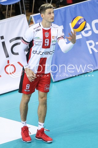 28.10.2017 RZESZOW <br />SIATKOWKA PLUS LIGA 2017/2018 MEN VOLLEYBALL POLAND POLISH PLUSLIGA LEAGUE SEASON 2017/18 <br />MECZ ASSECO RESOVIA RZESZOW - TREFL GDANSK <br />N/Z THIBAULT ROSSARD SYLWETKA <br /> 