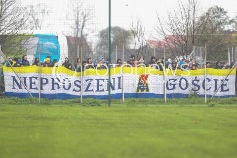  28.10.2017 WOLKA PELKINSKA  <br />PILKA NOZNA III LIGA 2017/2018 GRUPA IV <br />MECZ WOLCZANKA WOLKA PELKINSKA - MOTOR LUBLIN <br />N/Z KIBICE MOTORU LUBLIN DOPING EMOCJE TRANSPARENT NIEPROSZENI GOSCIE<br /> 