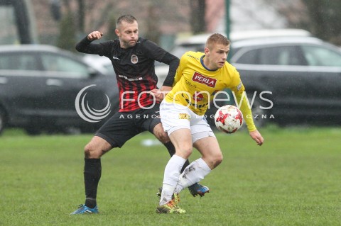  28.10.2017 WOLKA PELKINSKA  <br />PILKA NOZNA III LIGA 2017/2018 GRUPA IV <br />MECZ WOLCZANKA WOLKA PELKINSKA - MOTOR LUBLIN <br />N/Z TOMASZ TYMOSIAK <br /> 