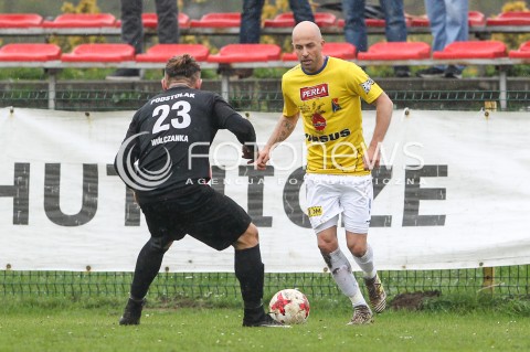  28.10.2017 WOLKA PELKINSKA  <br />PILKA NOZNA III LIGA 2017/2018 GRUPA IV <br />MECZ WOLCZANKA WOLKA PELKINSKA - MOTOR LUBLIN <br />N/Z PAWEL KACZMAREK <br /> 