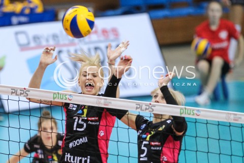  29.10.2017 RZESZOW <br />SIATKOWKA LIGA SIATKOWKI KOBIET LSK 2017/2018 WOMEN VOLLEYBALL POLAND POLISH LEAGUE <br />MECZ DEVELOPRES SKYRES RZESZOW - BKS PROFI CREDIT BIELSKO BIALA <br />N/Z DOMINIKA SOBOLSKA ALEKSANDRA JAGIELO BLOK <br /> 