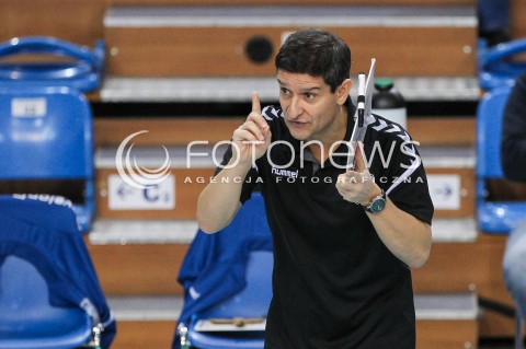  29.10.2017 RZESZOW <br />SIATKOWKA LIGA SIATKOWKI KOBIET LSK 2017/2018 WOMEN VOLLEYBALL POLAND POLISH LEAGUE <br />MECZ DEVELOPRES SKYRES RZESZOW - BKS PROFI CREDIT BIELSKO BIALA <br />N/Z LORENZO MICELLI - I TRENER ( HEAD COACH ) SYLWETKA <br /> 