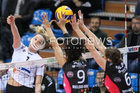 29.10.2017 RZESZOW <br />SIATKOWKA LIGA SIATKOWKI KOBIET LSK 2017/2018 WOMEN VOLLEYBALL POLAND POLISH LEAGUE <br />MECZ DEVELOPRES SKYRES RZESZOW - BKS PROFI CREDIT BIELSKO BIALA <br />N/Z HELENE ROUSSEAUX <br /> 