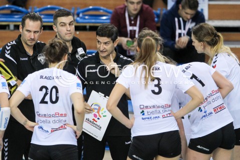  29.10.2017 RZESZOW <br />SIATKOWKA LIGA SIATKOWKI KOBIET LSK 2017/2018 WOMEN VOLLEYBALL POLAND POLISH LEAGUE <br />MECZ DEVELOPRES SKYRES RZESZOW - BKS PROFI CREDIT BIELSKO BIALA <br />N/Z LORENZO MICELLI - I TRENER ( HEAD COACH ) <br /> 
