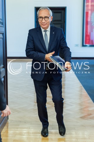  30.10.2017 WARSZAWA<br />POSIEDZENIE RADY MINISTROW<br />N/Z KAZIMIERZ SMOLINSKI<br /> 