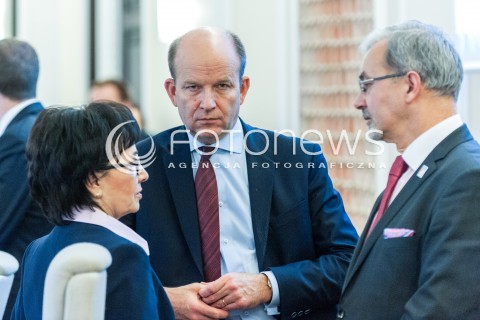  30.10.2017 WARSZAWA<br />POSIEDZENIE RADY MINISTROW<br />N/Z KONSTANTY RADZIWILL ELZBIETA WITEK<br /> 