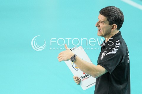  03.11.2017 OSTROWIEC SWIETOKRZYSKI <br />SIATKOWKA LIGA SIATKOWKI KOBIET LSK 2017/2018 WOMEN VOLLEYBALL POLAND POLISH LEAGUE <br />MECZ KSZO OSTROWIEC SWIETOKRZYSKI - DEVELOPRES SKYRES RZESZOW <br />N/Z LORENZO MICELLI - I TRENER ( HEAD COACH ) SYLWETKA <br /> 